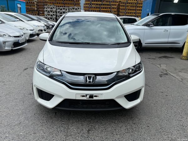 2015 Honda Fit Hybrid Automatic/ Leather Spec 386902347