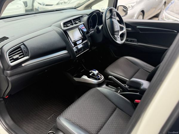 2015 Honda Fit Hybrid Automatic/ Leather Spec 386902349