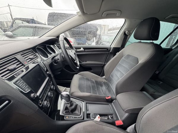 2017 Volkswagen Golf Highline 386907729