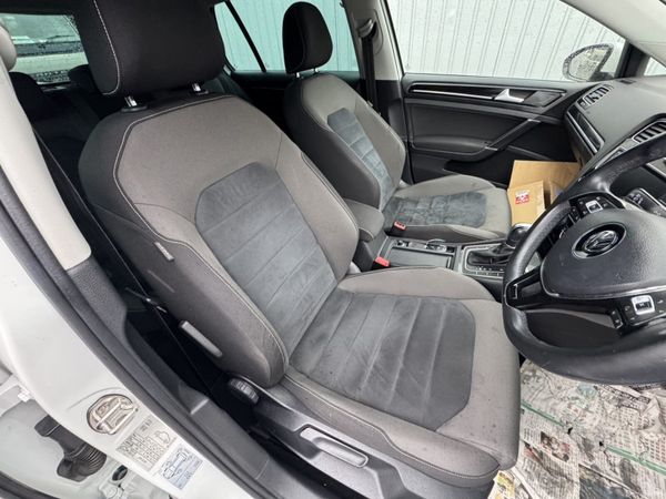 2017 Volkswagen Golf Highline 386907733