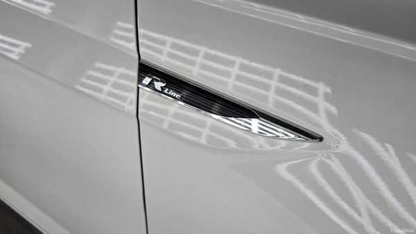 2019 Volkswagen polo R-line 386907811