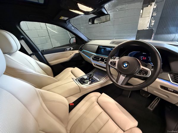211 BMW X5 45E M-Sport  Pro / M Performance 386920407