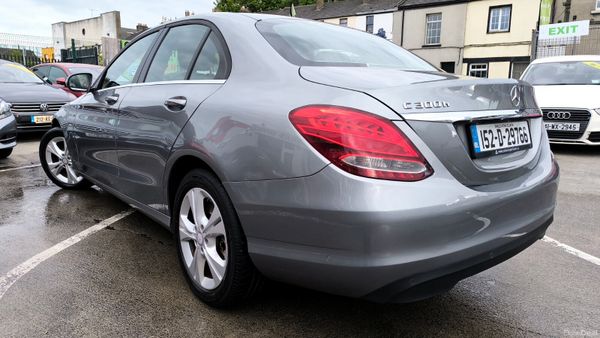 Mercedes-Benz C-Class 2015 C300 386924231