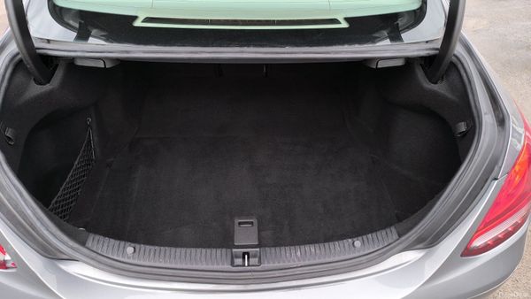 Mercedes-Benz C-Class 2015 C300 386924233