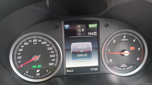 Mercedes-Benz C-Class 2015 C300 386924237