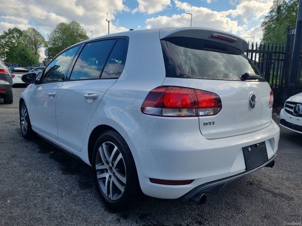 2012 Volkswagen Golf GTI 386927599