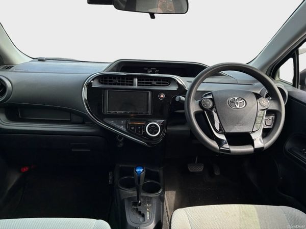 Toyota Aqua Hybrid *Automatic* 386928707