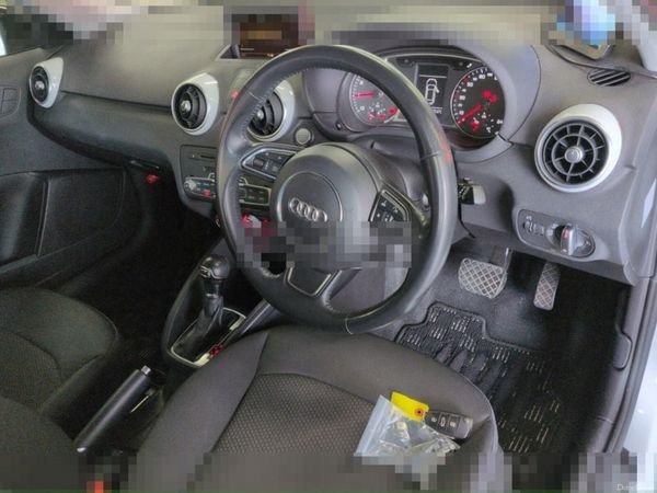 Audi A1 S-line Automatic 386932703
