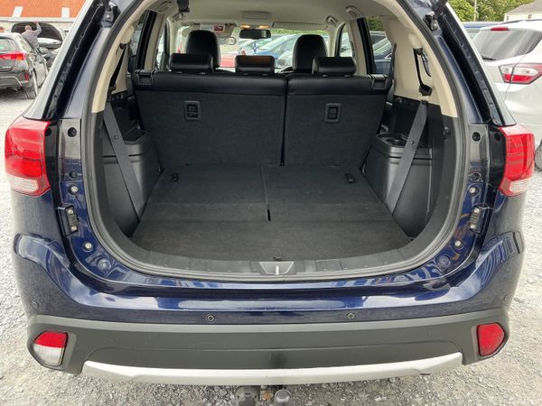2016 MITSUBISHI OUTLANDER 4X4 7 SEATER SPOTLESS 387084681