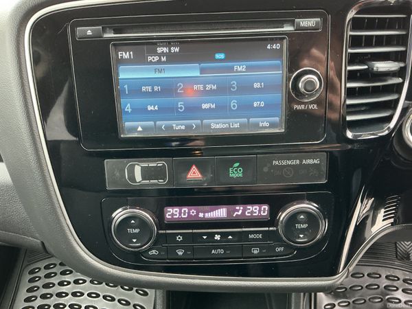 2016 MITSUBISHI OUTLANDER 4X4 7 SEATER SPOTLESS 387084699