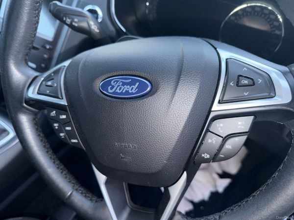 Ford Mondeo TITANIUM 387085601