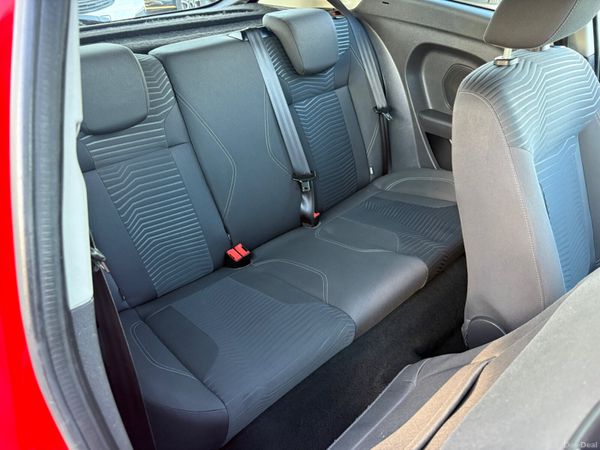 Ford Fiesta 387086521