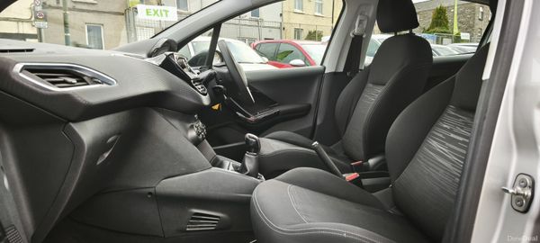 Peugeot 208 2015 AA APPROVED 387098477
