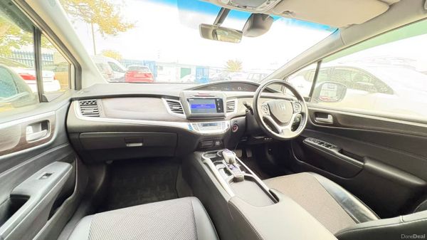 Honda Jade1.5 Hybrid Auto 6 SEATER 2015 387010767