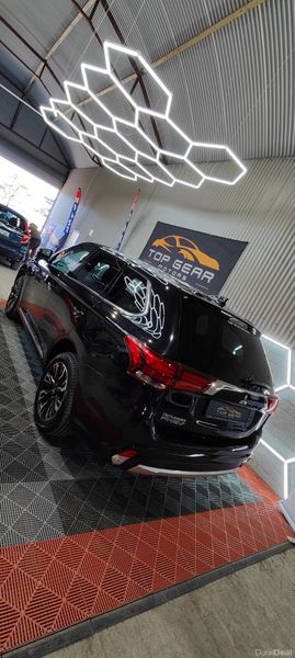2018 Mitsubishi Outlander Plug in Hybrid 387156979