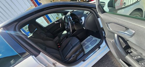 Audi A1 Two Tone Automatic 387176393