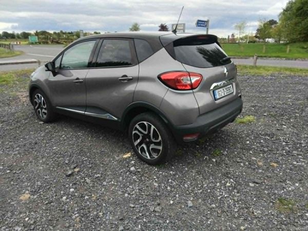 Renault Captur 2016 387101595