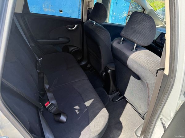 2012 Honda Fit  Hybrid Automatic 387116029