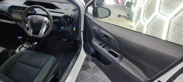 2016 Toyota Aqua Fresh NCT 387130241