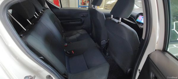 2016 Toyota Aqua Fresh NCT 387130257