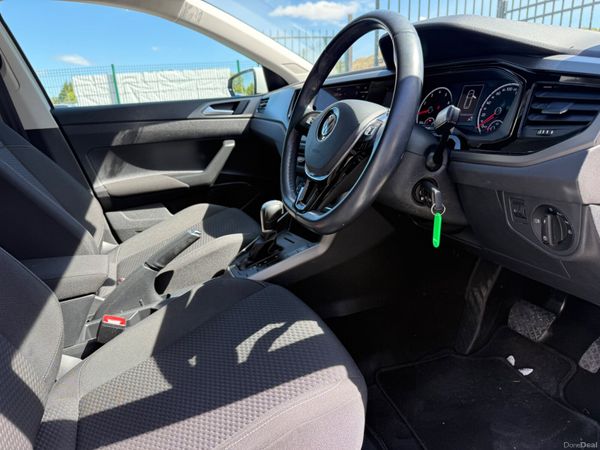 VW Polo Auto 387131121