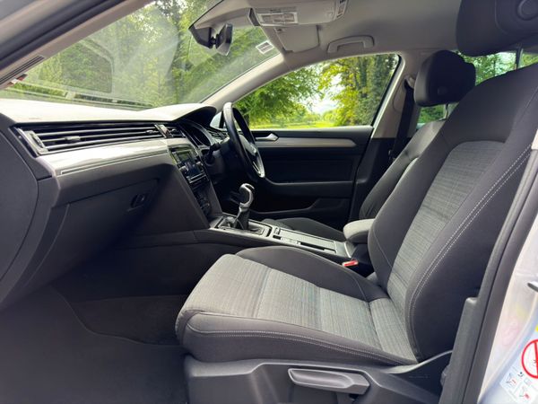 2022  Volkswagen Passat 2.0 TDI 150HP Business 387245541