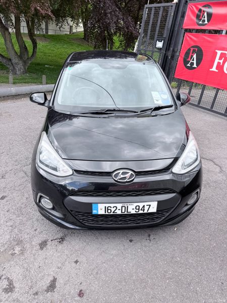 Hyundai i10 1.0 Petrol Low Kms TAX & NCT 387247171