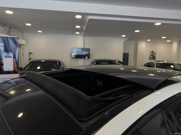 Mercedes E220d AMG Line 4Matic Premium+ Pan Roof 387250815