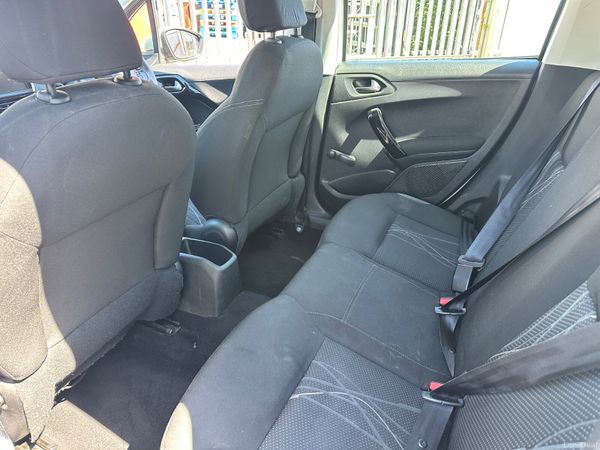 Peugeot 208 1.2 Petrol NCT TAX LOW KMS 387254935