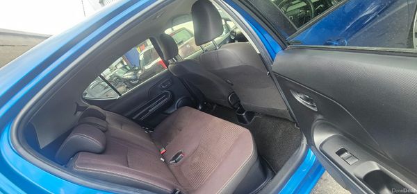 Toyota Aqua Hybrid 387259853