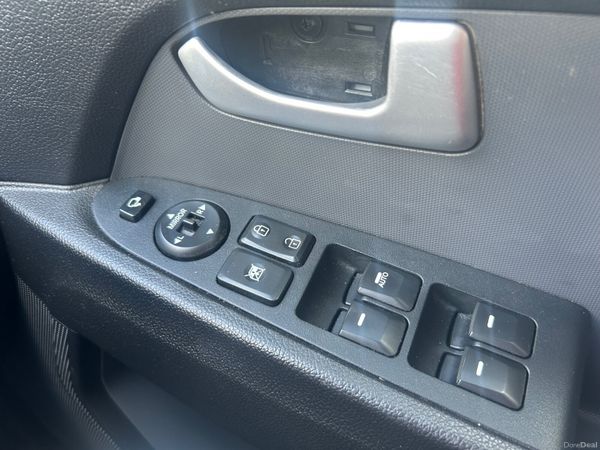 Kia Sportage 2015, low milage , black leather 387261961
