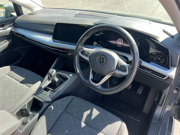 2022 (222) Volkswagen Golf Life 2.0 TDI -New Alloy 387270141