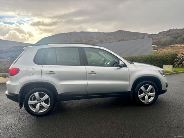 Volkswagen Tiguan 2.0TDI 387342641