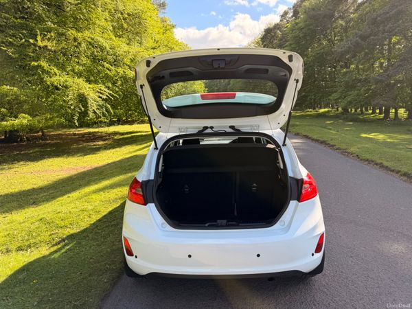 Ford Fiesta 2018 1.1 ZETEC Stunning Car 387344245