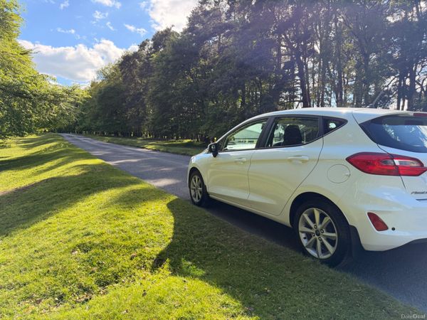 Ford Fiesta 2018 1.1 ZETEC Stunning Car 387344251