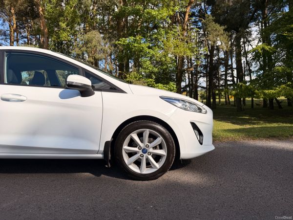 Ford Fiesta 2018 1.1 ZETEC Stunning Car 387344255