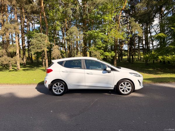 Ford Fiesta 2018 1.1 ZETEC Stunning Car 387344215