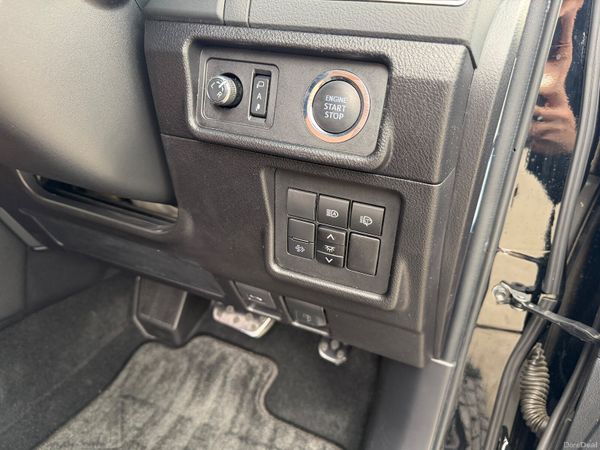 Toyota LandCruiser Prado 70Th Anniversary 7 SeatTX 387351141