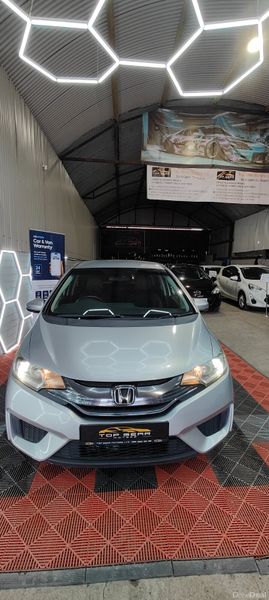 2015 Honda Fit 1.5 Petrol Hybrid- Lowest Milage 387366979