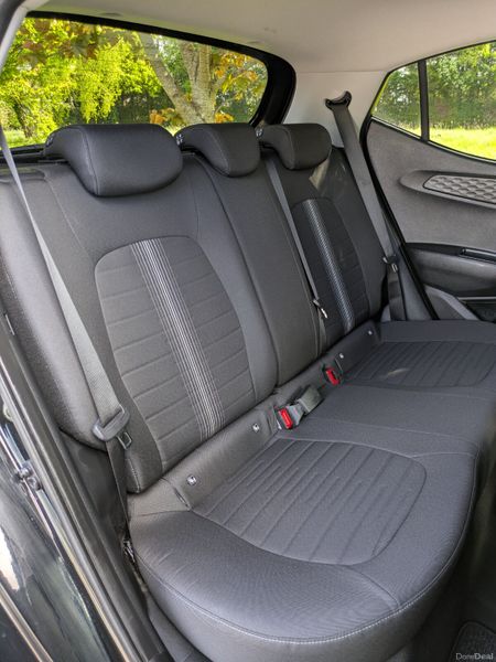 Hyundai i10 Deluxe Plus 2023 387377449