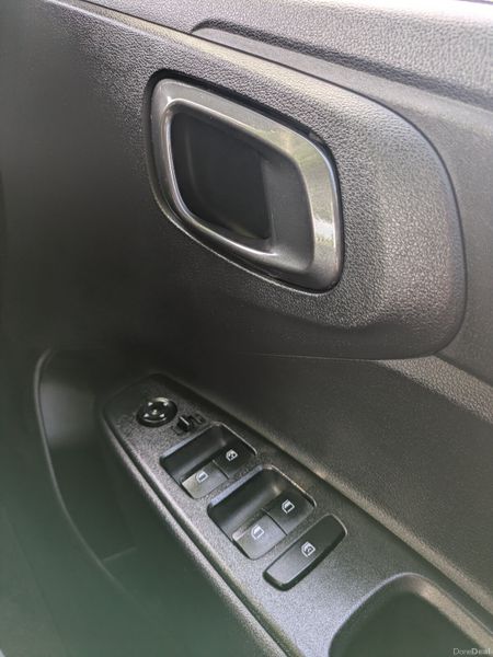 Hyundai i10 Deluxe Plus 2023 387377481