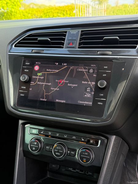 2019 Volkswagen Tiguan R-Line Panoramic Sunroof 387302119