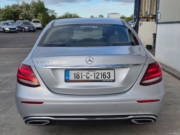 Mercedes-Benz E-Class 2018 387318021