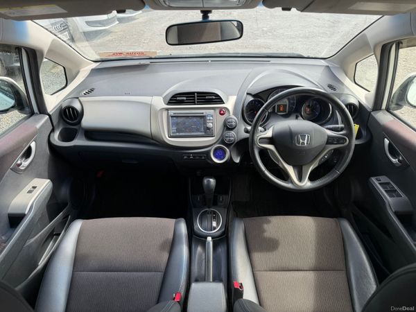 13 HONDA FIT LEATHER SEATS HYBRID 387442371