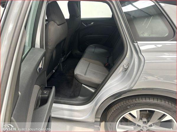 Audi Q4 e-tron 40 Sport SUV w/ Extras Larger Range 387444493