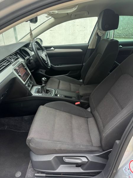 Volkswagen Passat 2017 387449187
