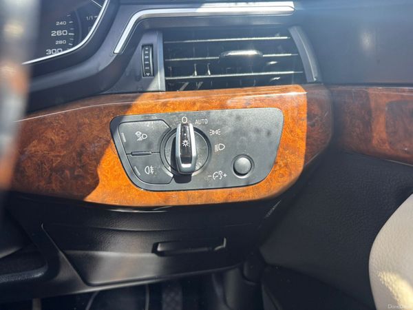 2017 AUDI A4 AVANT AUTO CREAM LEATHER 387453045
