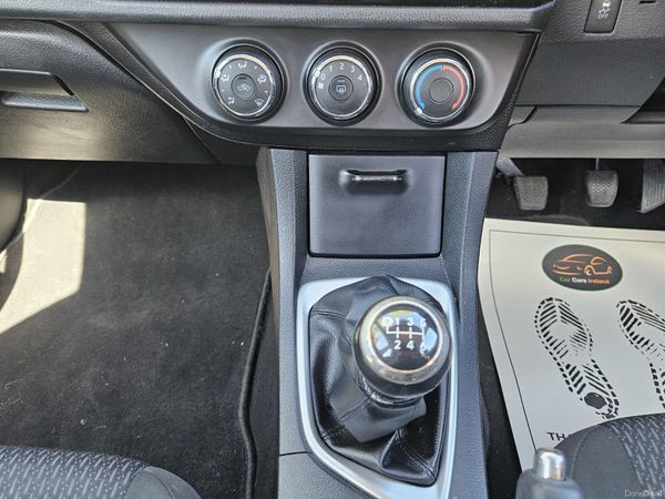 Toyota Corolla 2015 1.4 diesel 387456047