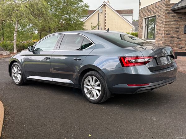 Now Reserved! Excellent Condition Skoda Superb! 387459487