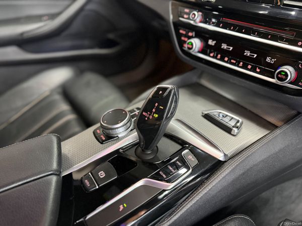 ◼️2018 BMW 520d M-SPORT ◼️ 387408675